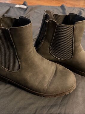 Women’s Maurices Chelsea Boot - grey
